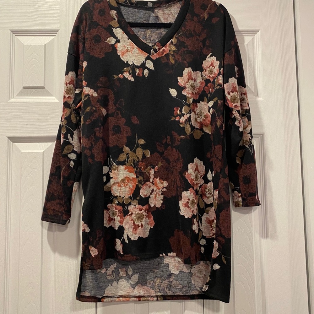 Floral V-Neck Tunic Top